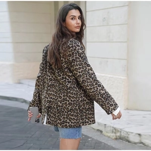 Stylish leopard print velvet blazer for women featuring a retro loose fit casual style