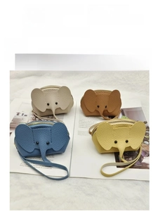 Detail showing colorful PU leather elephant coin purses with size 12x10x8cm and zippers