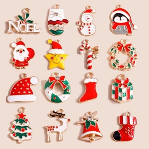 Lot de 16 breloques de Noël en émail doré avec motifs Père Noël, bonhomme de neige et renne