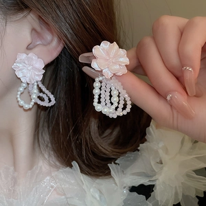 Boucles d'oreilles fleur en acrylique rose avec glands en perles pour femmes