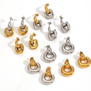 Chic 18K gold plated stainless steel geometric hoop earrings for women in gold and silver