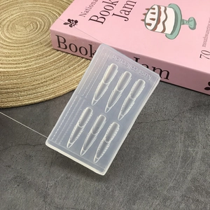Detailed translucent silicone mold for 6 chain-patterned long pointed nail art decorations