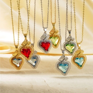 Vintage Stainless Steel Heart Pendant Necklace Colorful Rhinestone Inlaid Gold Silver Heart Shaped Baroque Jewelry For Women