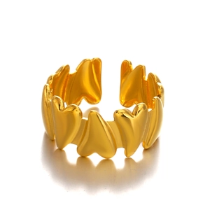 Polished gold heart pattern open ring in stainless steel for women fashion style