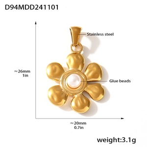 Detailed size and weight specs for a gold 18K plated stainless steel petal pendant