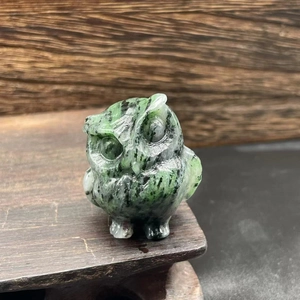 3.5cm natural green stone owl figurine carving on a rustic dark wooden base