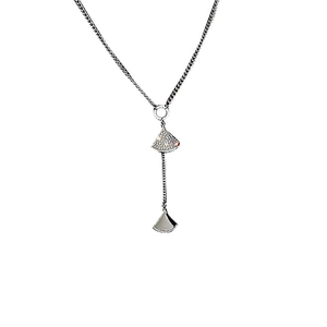 Collier géométrique argenté à double éventail serti de zircons étincelants