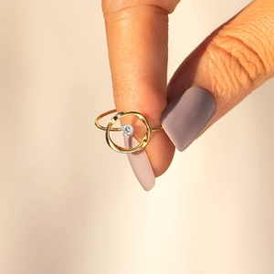 Minimalist S925 sterling silver gold ring with a zircon-set geometric hollow circle