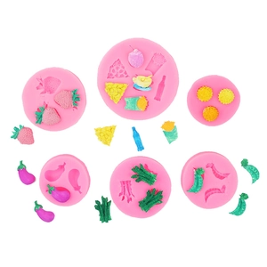 Set de 6 moldes de silicona para miniaturas de fresa pizza patatas y cola repostería