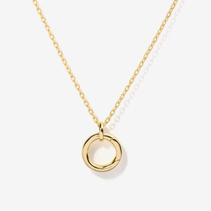 Detail of 18K gold plated stainless steel DIY necklace chain with round hinged clasp