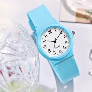 Fashion Minimalist Quartz Watch For Women Men Silicone Strap Analog Round Dial Wristwatch Student Cute Candy Color Watch
