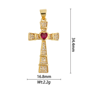 Pendentif croix dorée avec zircons et cœur rouge, dimensions 34,4mm x 16,8mm