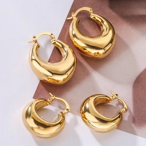 Chic 18K gold plated wide chunky waterdrop hoop earrings with polished mirror finish
