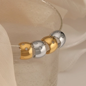 Elegant C-shaped stainless steel hoop earrings with star relief and zircon inlay