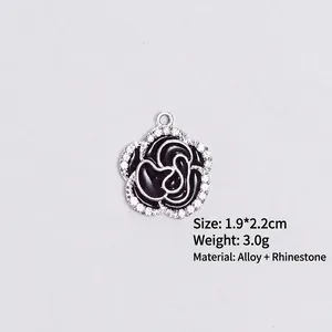 Detail of black rose charm with rhinestones, size 1.9x2.2cm and weight 3.0g