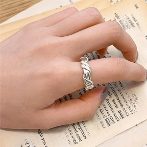 Minimalist S925 sterling silver braided ring with twisted rope design for women