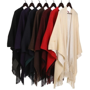 Sciarpe in maglia reversibili con frange in vari colori per autunno ed inverno