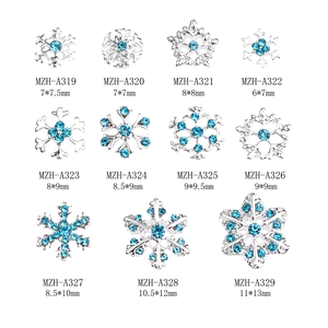 Ciondoli per unghie a fiocco di neve in lega argento con strass blu in 11 design assortiti