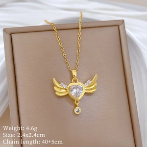 Detail of winged heart pendant with zircon on a chain, 2.4x2.4cm and 4.6g weight