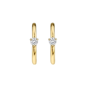 Elegante vergulde oorbellen met ringen en een schitterende solitaire zirkonia kristal.