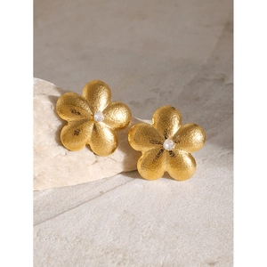 18k gold plated stainless steel flower stud earrings with a sparkling zircon center