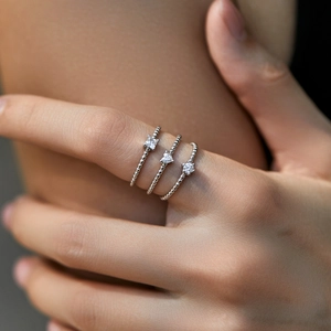 Ensemble de trois bagues en argent S925 avec cristaux de moissanite coeur et géométriques