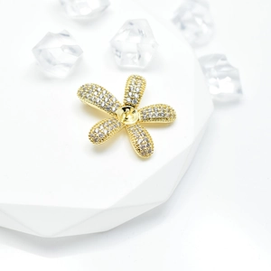 Golden sunflower pearl pendant setting with micro-pave zirconia for DIY jewelry making