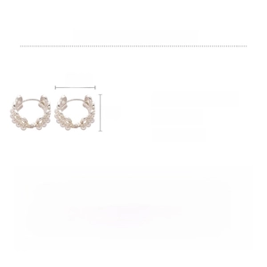 Detailed size chart and specifications for crown lace pearl earrings in 2x1.5cm size