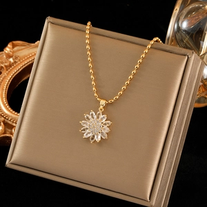 Minimalist Stainless Steel Sunflower Pendant Necklace For Women Gold Plated Rhinestone Bead Chain Clavicle Chain Fashion Jewelry