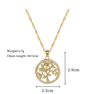 Detail of tree of life pendant with weight 4.7g and 40+5cm chain length specs