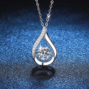S925 Sterling Silver Dancing Moissanite Waterdrop Pendant Necklace For Women Elegant Round Brilliant Cut Jewelry Gift