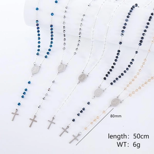 Detail of beaded necklaces in various colors featuring 50cm length and 6g weight