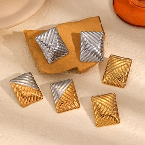 Vintage 18k gold plated stainless steel square earrings with diagonal striped texture