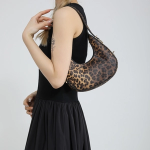 Borsa a mezzaluna alla moda con stampa leopardata in pelle PU marrone e nero