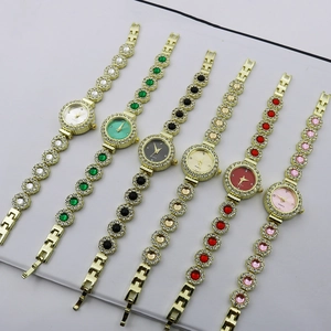 Luxury Women Gold Quartz Watch Floral Bracelet Rhinestone Inlaid Fashion Casual Wristwatch For Ladies Party Jewelry Gift