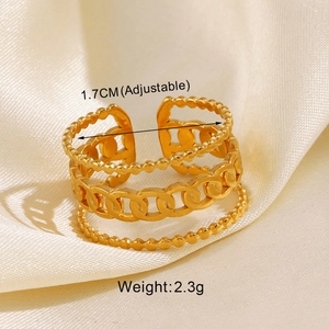 Vue de dessus d'une bague chaîne ajustable en acier inoxydable doré avec dimensions