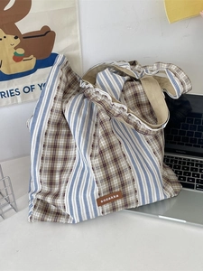 Vintage checkered patchwork canvas tote bag with large capacity for daily commuting use