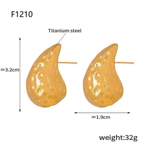 Detailed size specifications for gold teardrop earrings with textured titanium steel