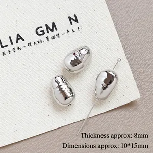 Dettaglio di perle a fagiolo irregolari 10x15mm argento lucido per gioielli fai da te