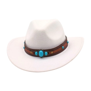 Vue détaillée du chapeau de cowboy en feutre blanc avec bandeau en cuir et turquoise