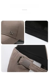 Dettagli del cappellino marrone con logo R in metallo, fodera a rete e fibbia regolabile