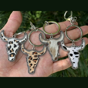 Bull Head Keychain Alloy Genuine Leather Leopard Cow Print Western Bohemian Bag Charm Vintage Pendant For Women Men