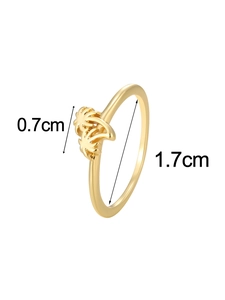 Detail view of gold palm tree ring showing 0.7cm tree height and 1.7cm inner diameter