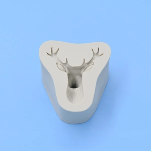 3D reindeer head silicone mold for DIY Christmas baking and detailed cake decoration