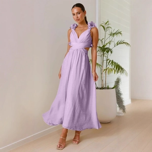 Abito lungo in chiffon viola chiaro con spalline floreali 3D e dettagli cut-out