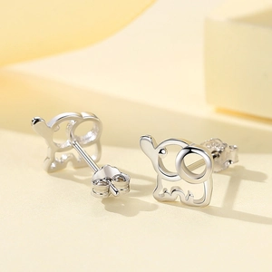 Orecchini a lobo minimalisti in argento 925 a forma di elefante traforato dal design creativo