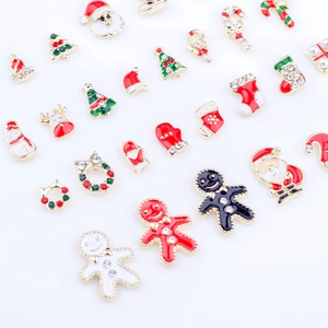 Weihnachts-Nagelkunst-Set aus Legierung mit Schneemann-, Rentier- und Nikolaus-Anhängern