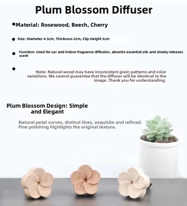 Vue détaillée du diffuseur de parfum en bois de rose, hêtre et cerisier forme fleur