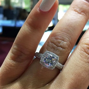 Luxury Square Zircon Ring Copper Cushion Cut Halo Micro Paved Wedding Band Sparkling Fashion Jewelry For Women