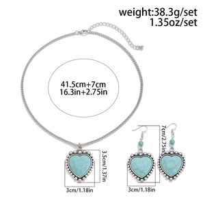 Detail view of retro turquoise heart jewelry set with necklace and earrings measurements